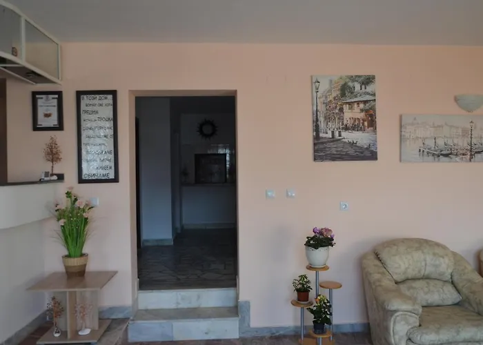 The White House! A Good Pleace For Rest! 3* Primorsko